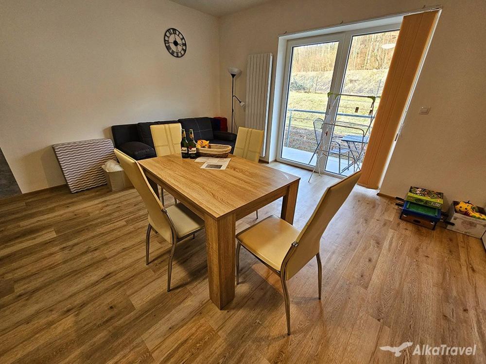 Moderni Apartman Horni Marsov - By Alka المظهر الخارجي الصورة